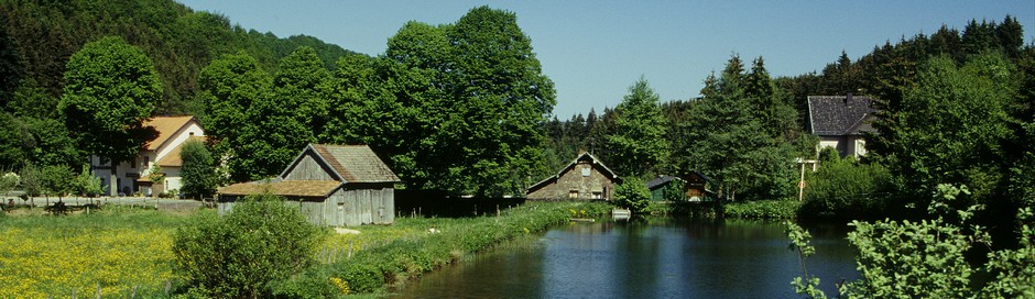 JoomlaShop.be WebDesign :: Joomla Free and Commercial Template